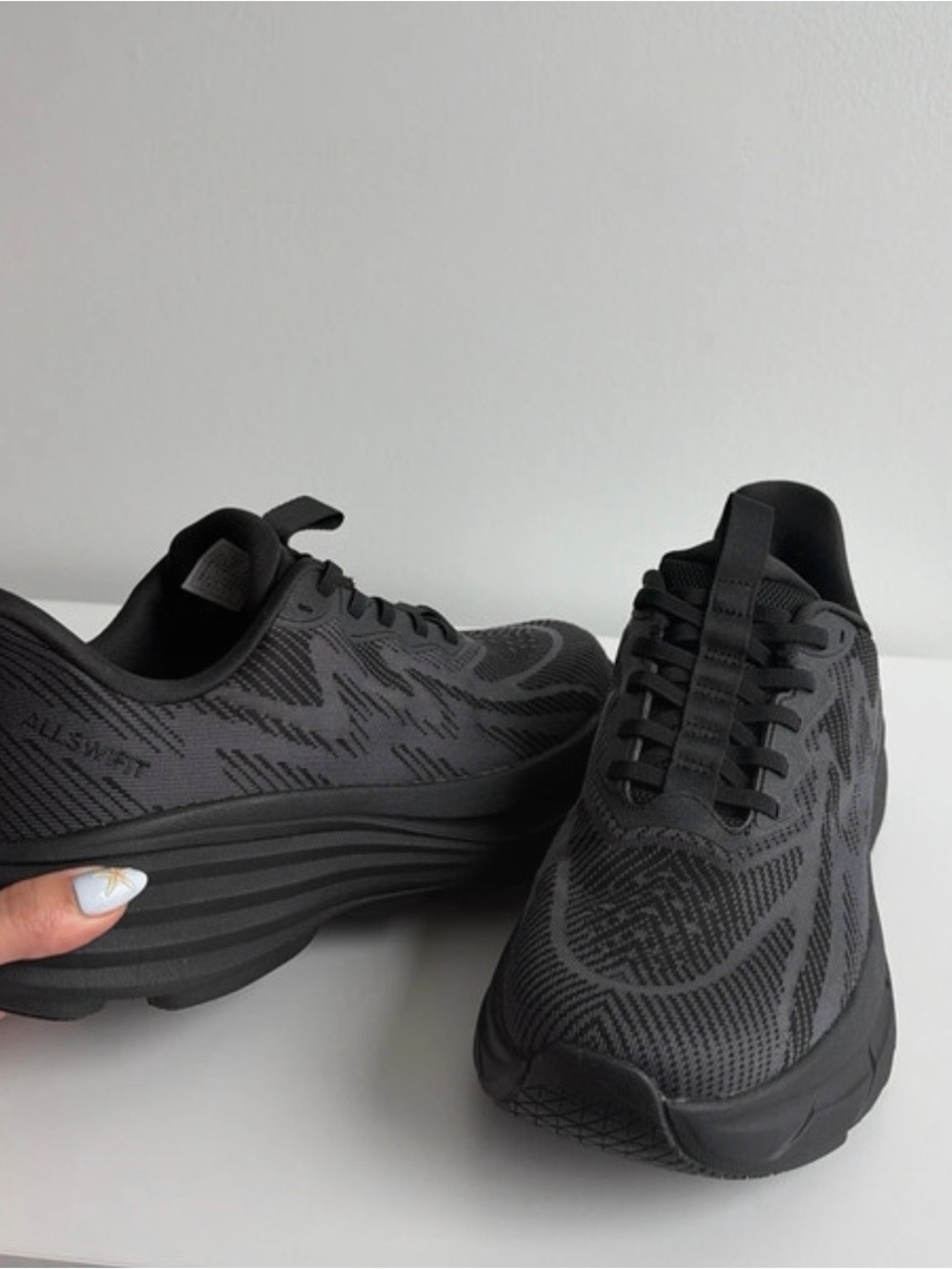 Men's Athletic Running Shoes in Charcoal Black - Cushioned Support
